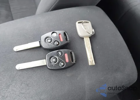 2011 Honda Accord 2.4 Lx z USA, uszkodzony, nr VIN 1HGCP2F32BA146128